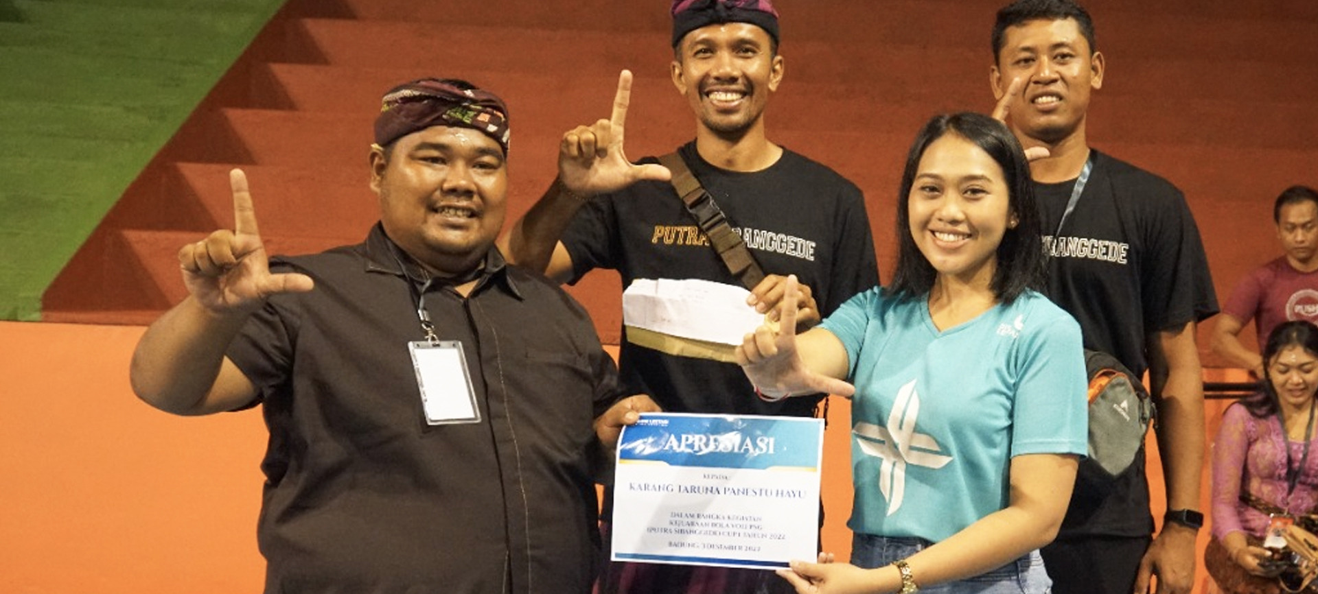 Dorong Pemuda untuk Berkegiatan Positif, Bank Lestari Bali (BPR) Dukung Kejuaraan Bola Voli Karang Taruna Pangestu Hayu