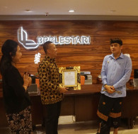 Raih Penghargaan Top 100 BPR 2022, BPR Lestari Bali Berkomitmen untuk Tingkatkan Pelayanan